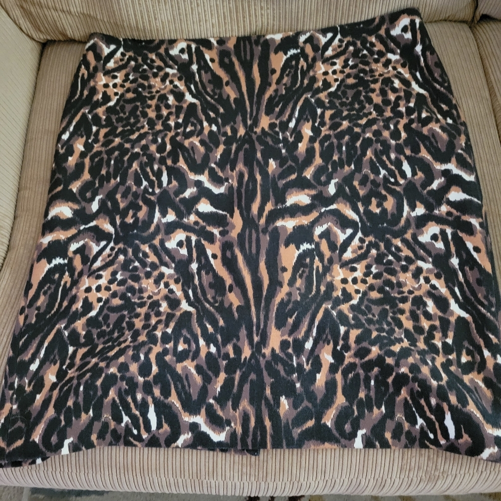 TALBOTS Animal Print LINED Skirt